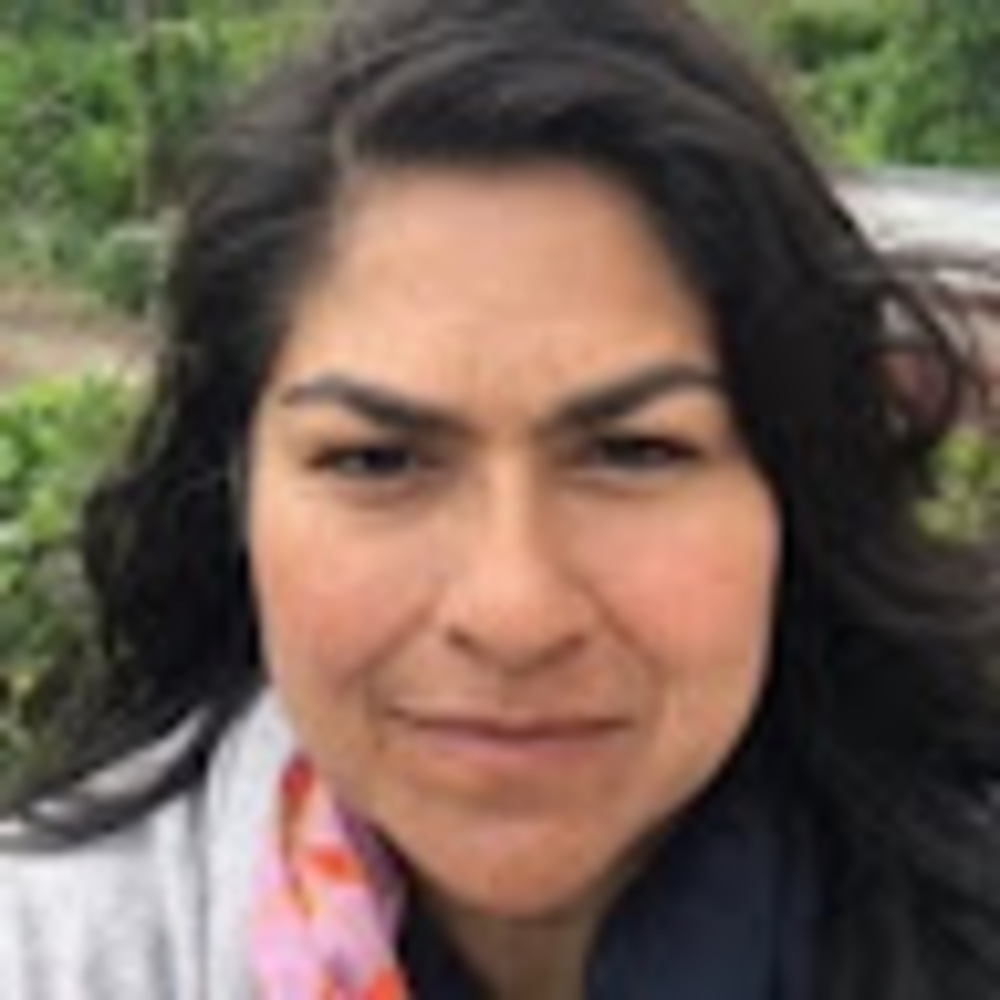Meet your Posher, Claudia